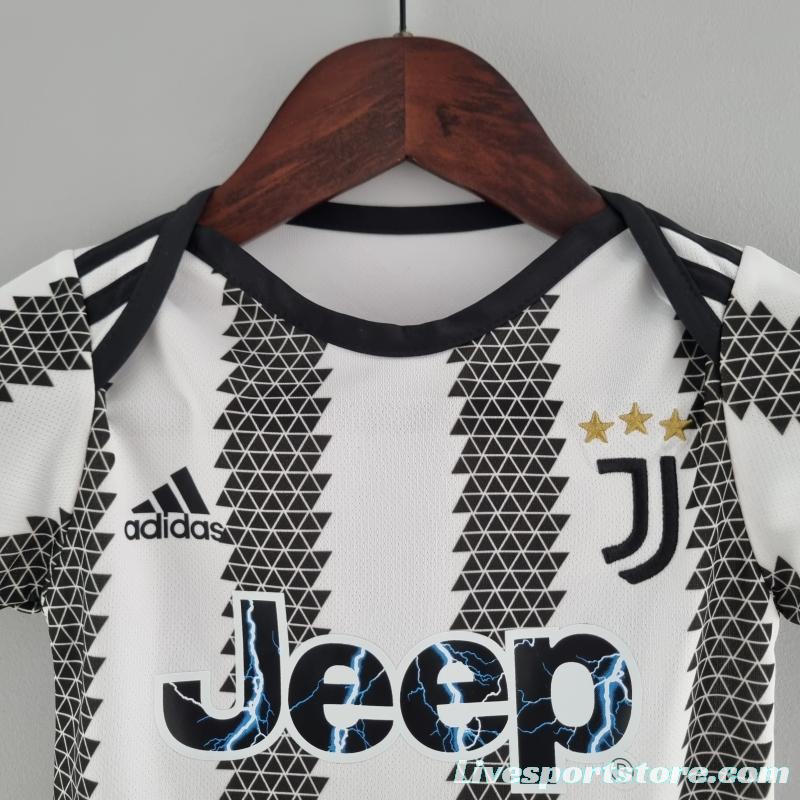 22/23 Juventus Home Baby KM#0030 9-12 Soccer Jersey